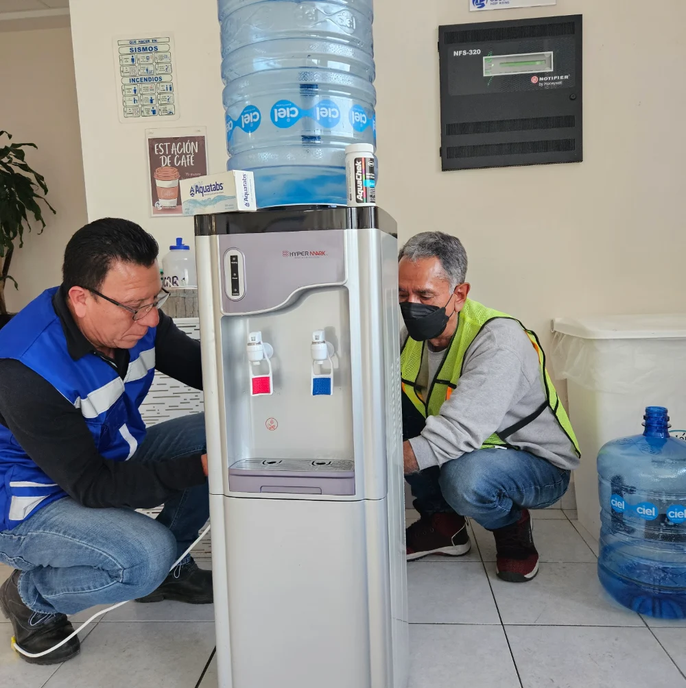 imagenes de proyecto mantenimiento de dispensadores de agua